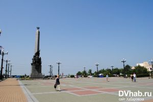 Памятник героям, павшим за освобождение Дальнего Востока - Хабаровск - достопримечательности Хабаровска