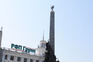 Памятник героям, павшим за освобождение Дальнего Востока - Хабаровск - достопримечательности Хабаровска